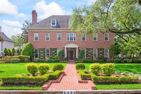 5495 Sugar Hill Drive